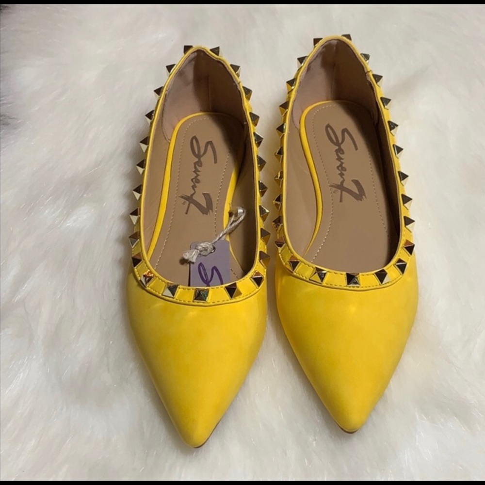 NWT Seven7 Canary Yellow Studded Suede Flats - Picture 4 of 7